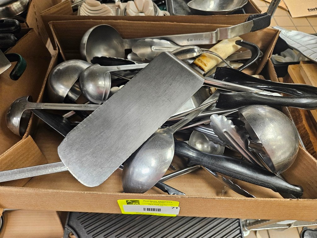 Assorted Kitchen Utensils