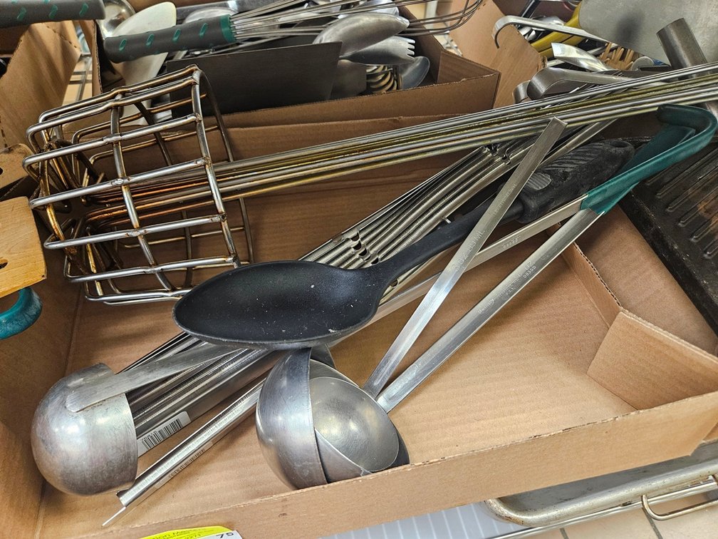 Assorted Kitchen Utensils