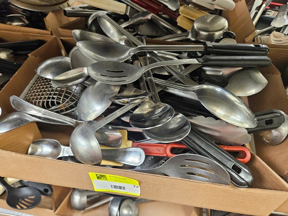 Assorted Kitchen Utensils