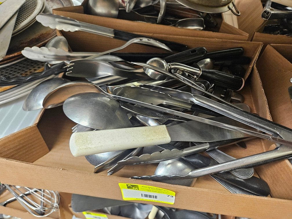 Assorted Kitchen Utensils
