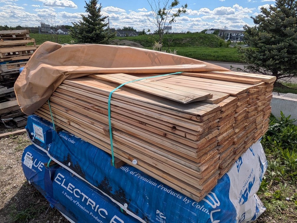 Western Red Cedar, 5/4x8, Select Tight Knot, Rabbeted Butt, Kiln Dried, 894 Linear Feet, 512 Sq. Ft., 6' Lengths