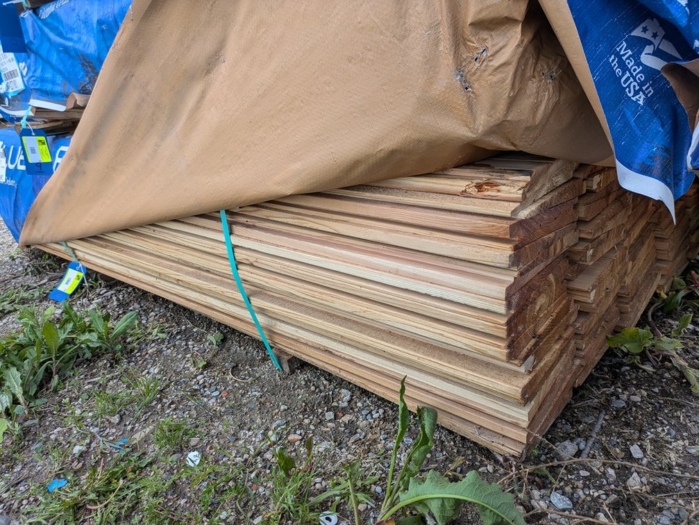 Western Red Cedar, 5/4x8, Select Tight Knot, Rabbeted Butt, Kiln Dried, 1224 Linear Feet, 701 Sq. Ft., 6' Lengths
