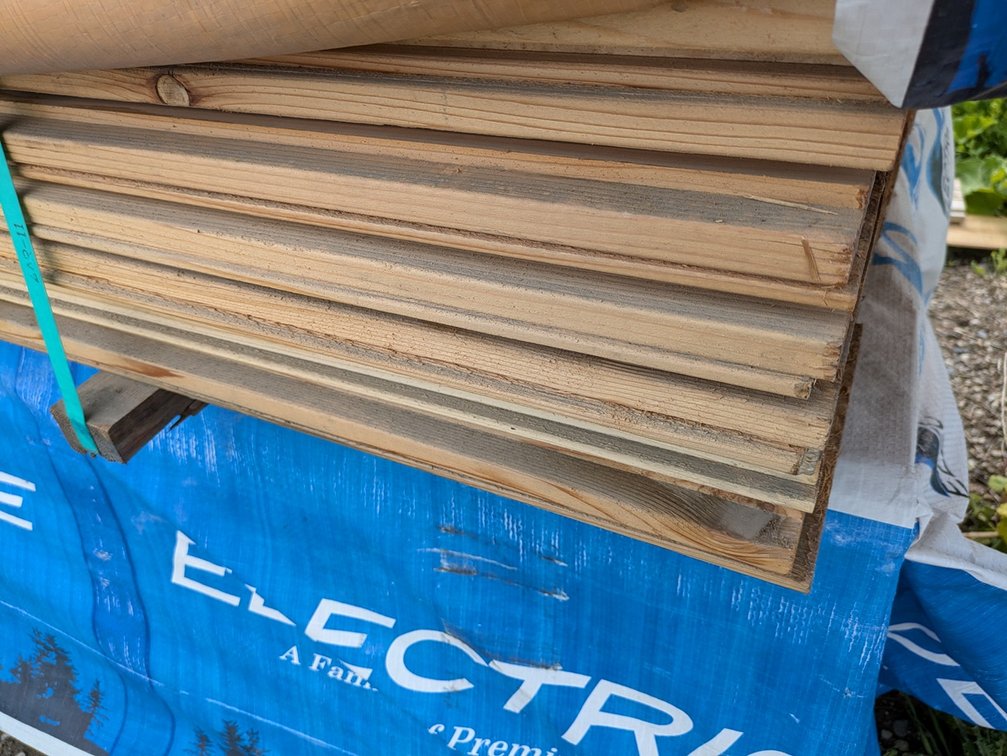 Western Red Cedar, 5/4x8, Select Tight Knot, Rabbeted Butt, Kiln Dried, 1296 Linear Feet, 743 Sq. Ft., 6' Lengths