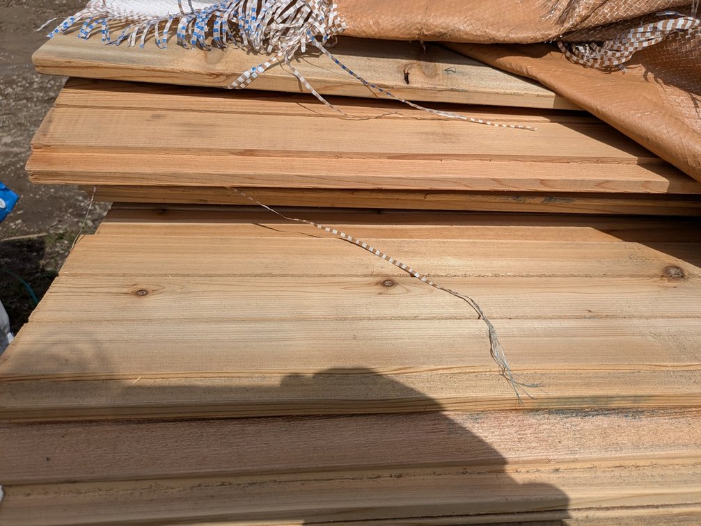 Western Red Cedar, 5/4x8, Select Tight Knot, Rabbeted Butt, Kiln Dried, 450 Linear Feet, 257 Sq. Ft., 6' Lengths