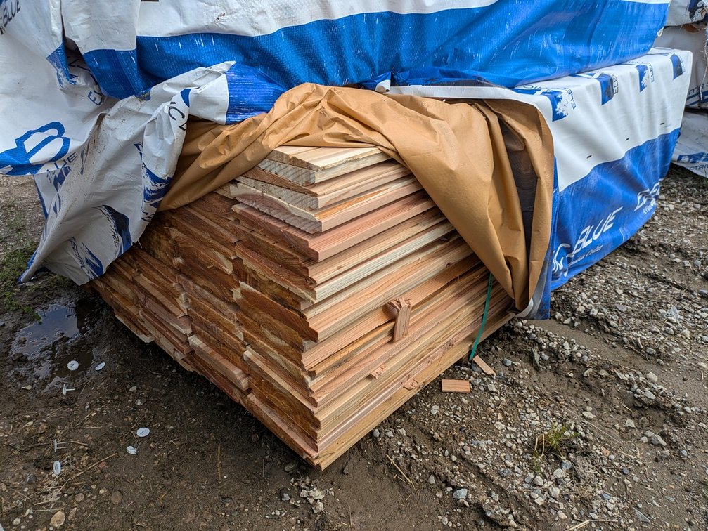 Western Red Cedar, 5/4x8, Select Tight Knot, Rabbeted Butt, Kiln Dried, 1296 Linear Feet, 742 Sq. Ft., 6' Lengths