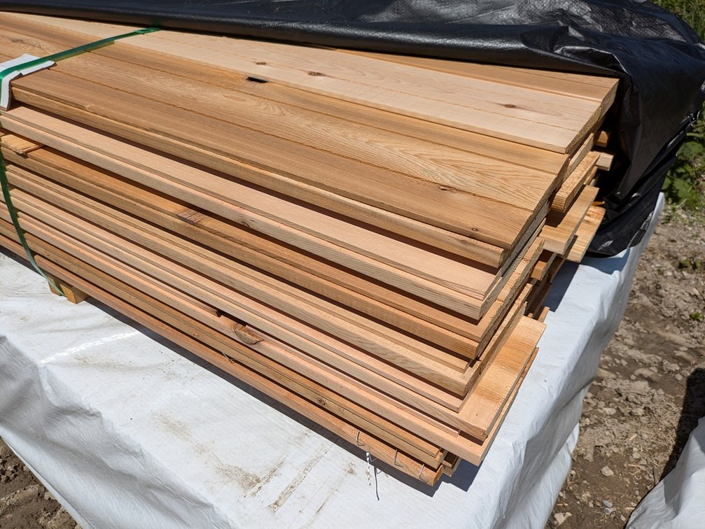 Western Red Cedar, 1x8 Utility, Thick Butt Bevel Siding, Kiln Dried, 1080 Linear Feet, 641 Sq. Ft., 10' Lengths