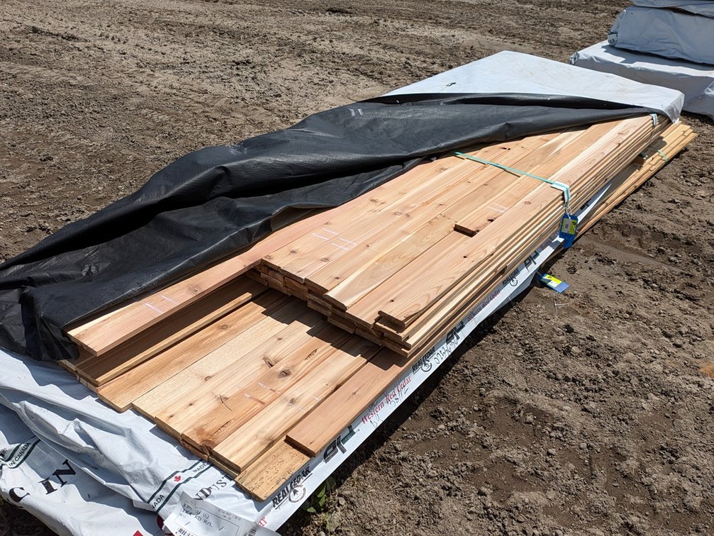 Western Red Cedar, 1x4 Utility, Kiln Dried, Ideal for Fence Boards - Pickets, 1071 Linear Feet, 8' to 12' Lengths