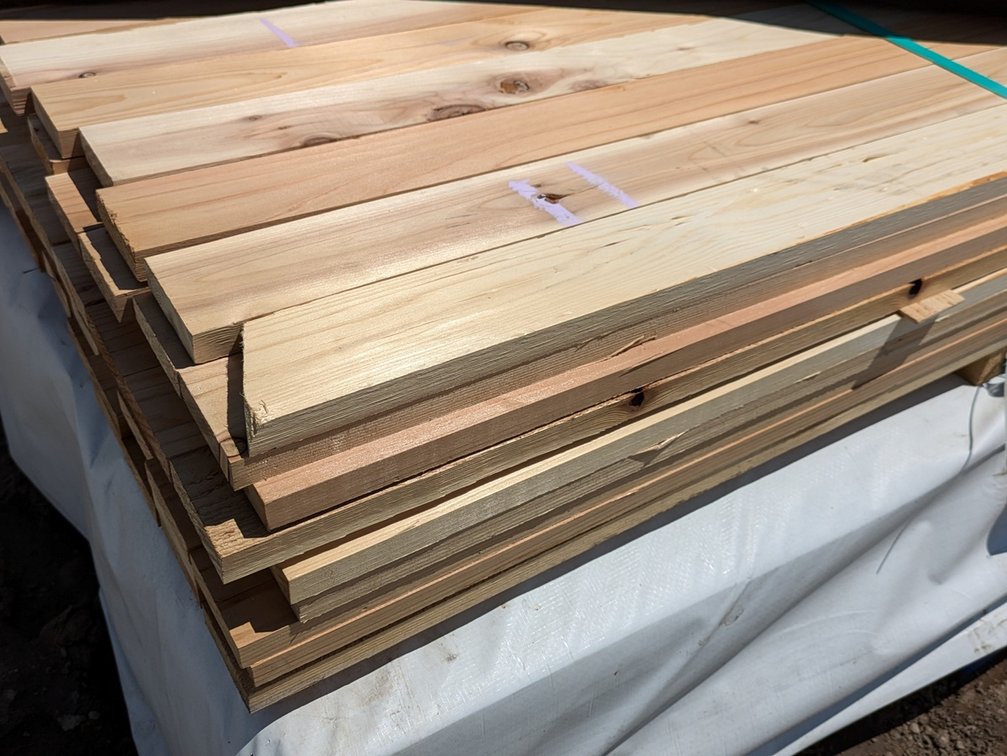 Western Red Cedar, 1x3 Utility, Kiln Dried, Ideal for Fence Boards - Pickets, 1210 Linear Feet, 8' to 12' Lengths