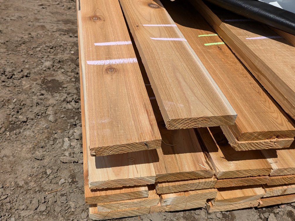 Western Red Cedar, 1x4 Utility, Kiln Dried, Ideal for Fence Boards - Pickets, 2244 Linear Feet, 8' to 12' Lengths