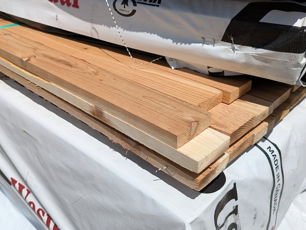 Western Red Cedar, 1x3 Utility, Kiln Dried, Ideal for Fence Boards - Pickets, 518 Linear Feet, 8' to 16' Lengths