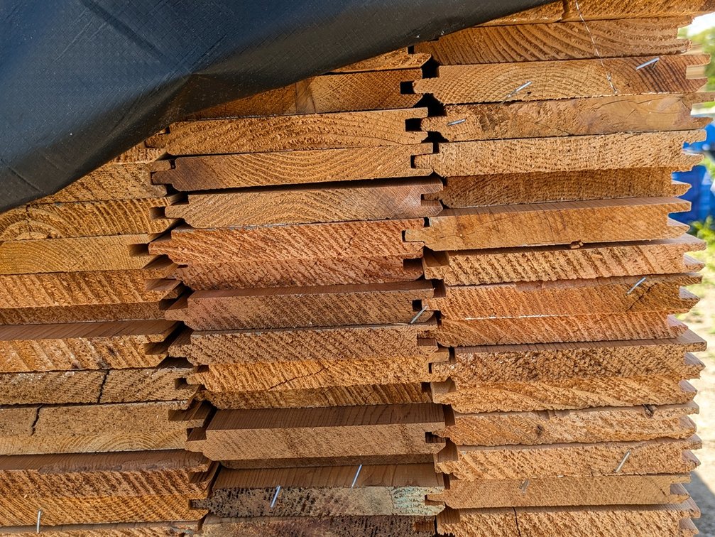 Western Red Cedar, 1x6 Utility Nickel Gap, Kiln Dried, Tongue & Groove V-Joint, 1152 Linear Feet, 492 Sq. Ft., 8' Lengths