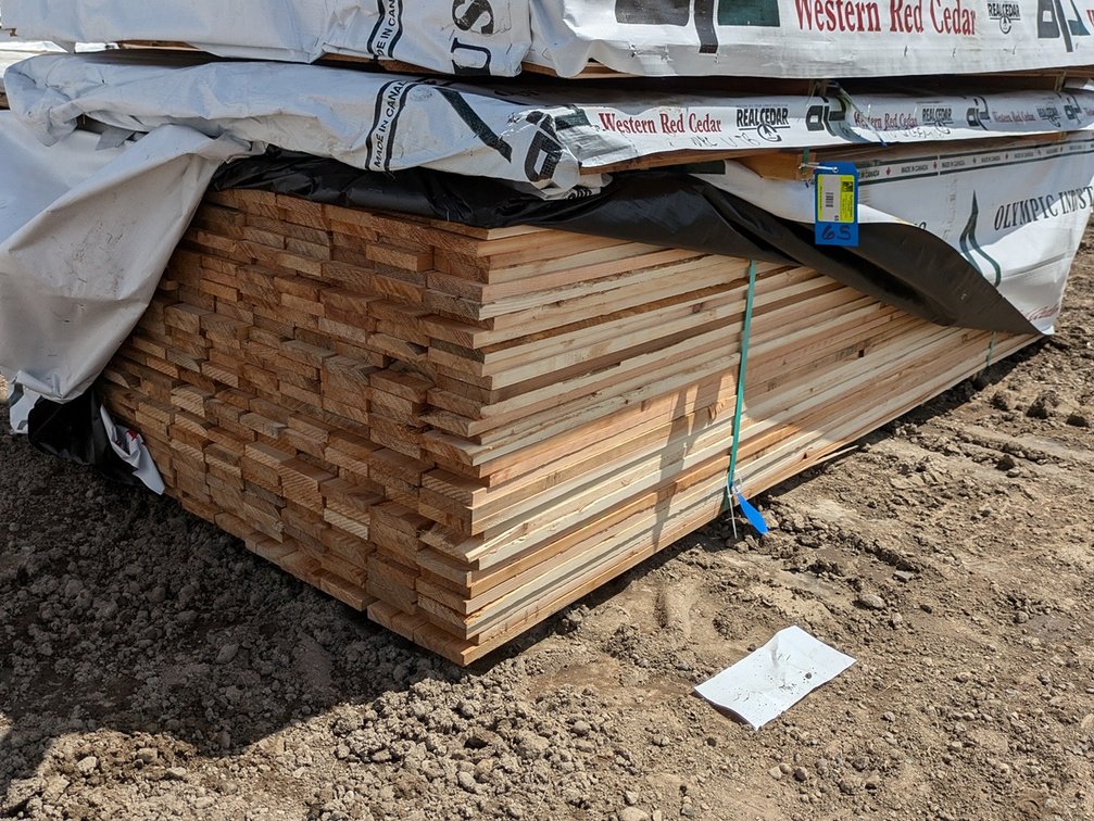 Western Red Cedar, 1x4 Utility, Kiln Dried, Ideal for Fence Boards - Pickets, 3327 Linear Feet, 8' Lengths