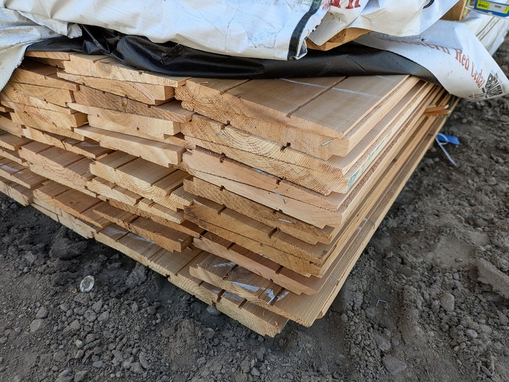Western Red Cedar, 1x8 Utility, Thick Butt Bevel Siding, Kiln Dried, 864 Linear Feet, 513 Sq. Ft., 8' Lengths