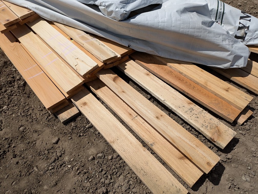 Western Red Cedar, 1x4 Utility, Kiln Dried, Ideal for Fence Boards - Pickets, 1209 Linear Feet, 14' to 20' Lengths