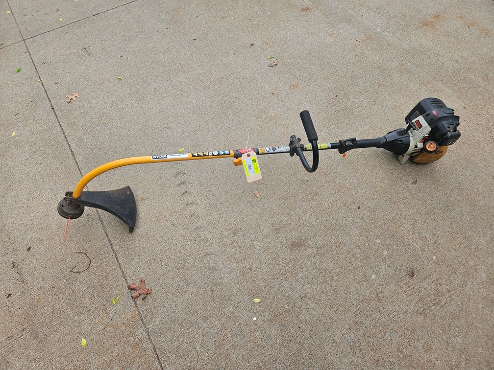 Ryobi 825r 4-Cycle Gas Lawn Trimmer
