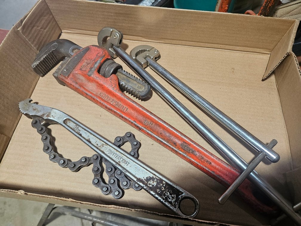 Pipe Wrench 18", More