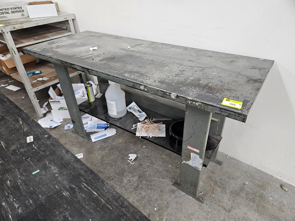 Metal Shop Table, 60"x24"x32"