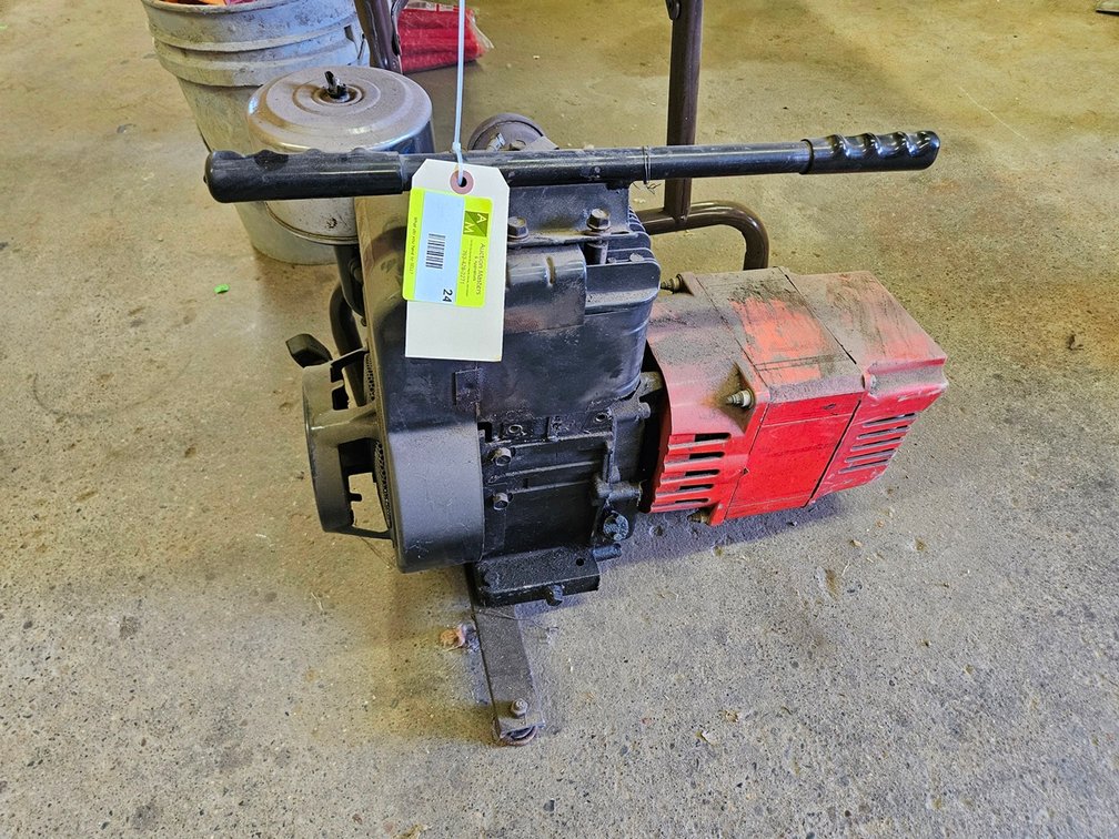 Briggs & Stratton 8 HP Generator