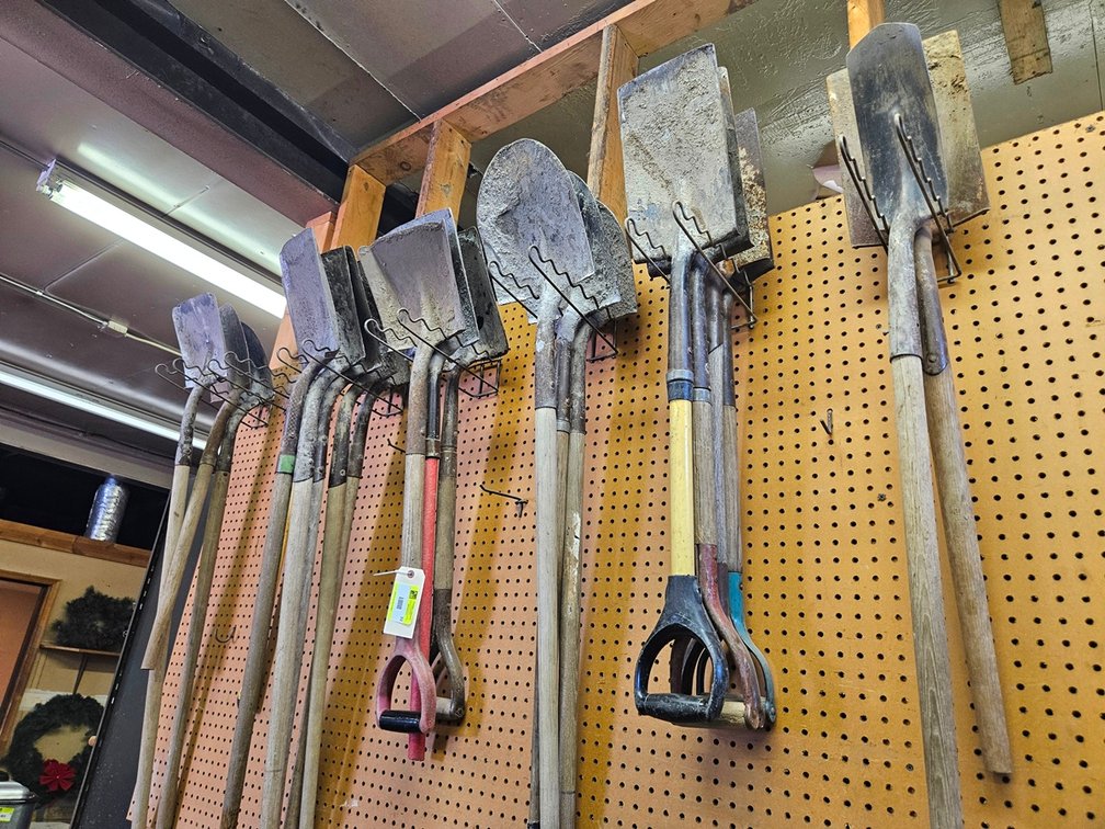 21 Assorted Shovels