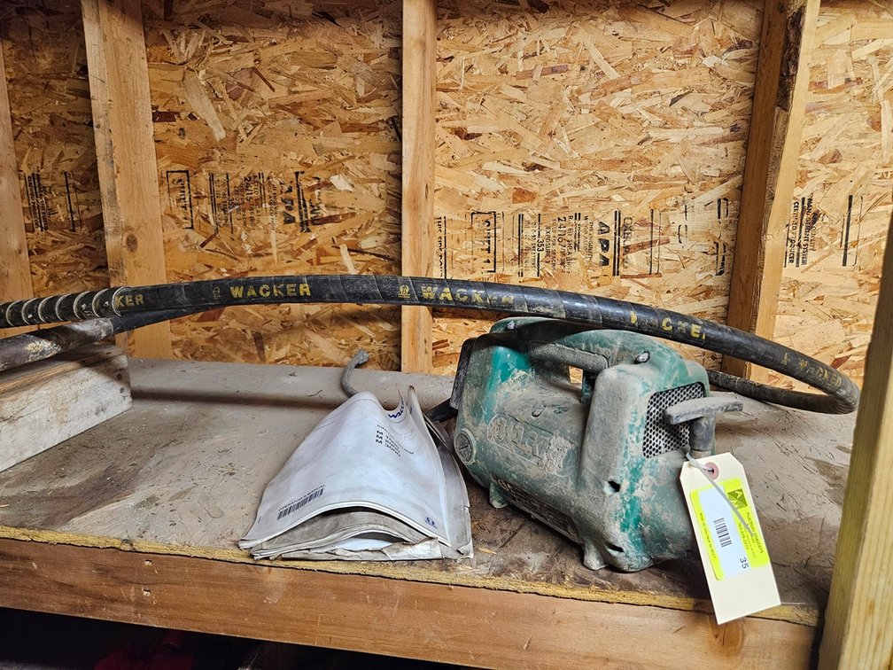Wacker M1000 Concrete Vibrator