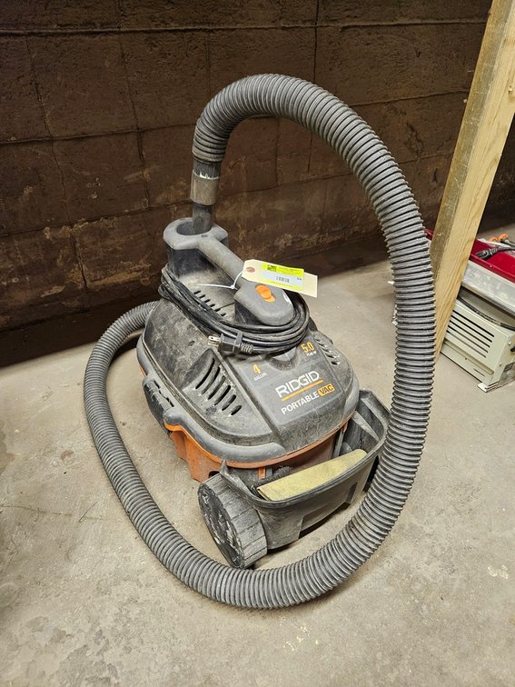 Ridgid 4 Gallon Shop Vac, 5 HP
