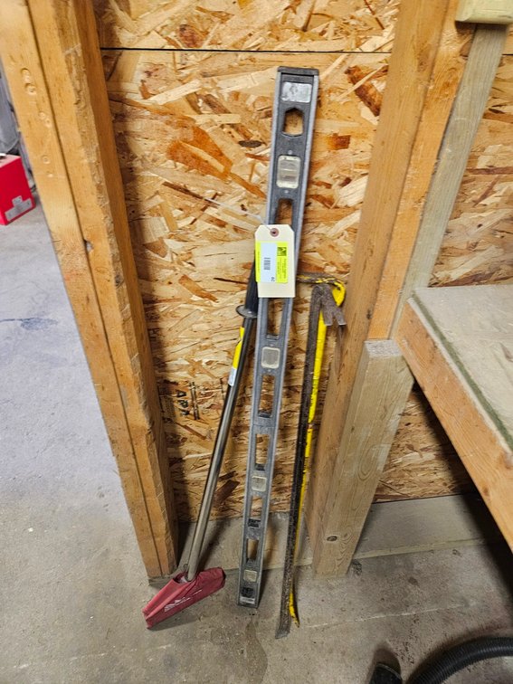 Floor Scraper, 4' Level, 2 Prybars