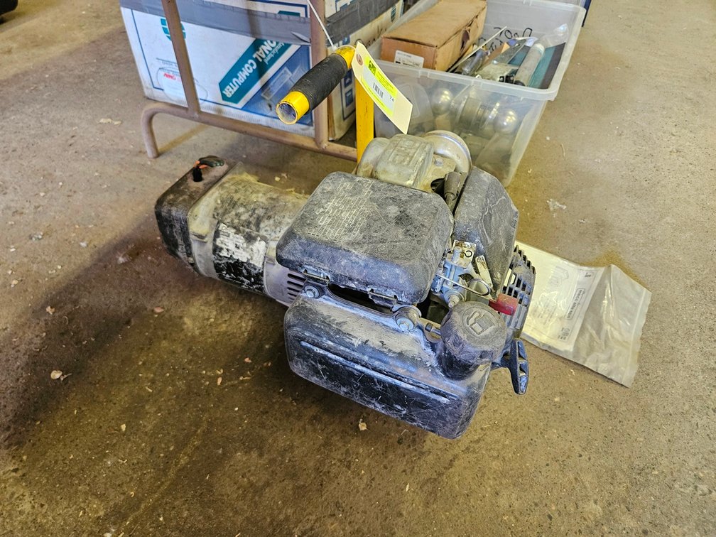 Chicago Electric Gas Generator, Model 39023
