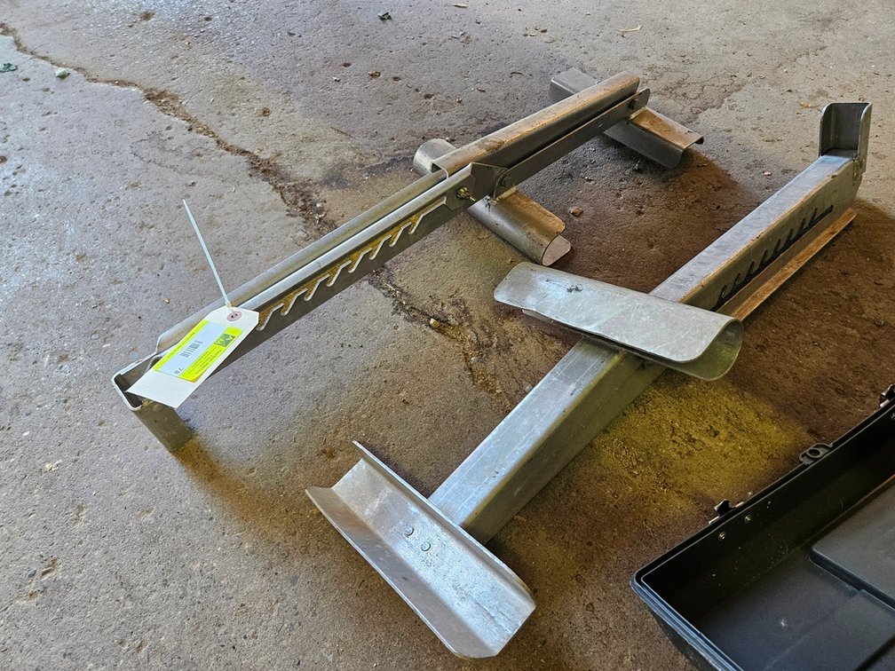 2 Aluminum Ladder Jacks