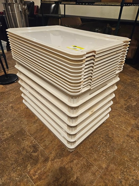 7 Dough Pans, 12 Lids, 26"x18"x3"