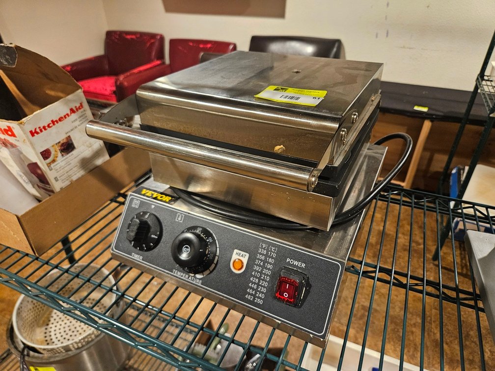 Vevor Waffle Maker, Model HT-2206B