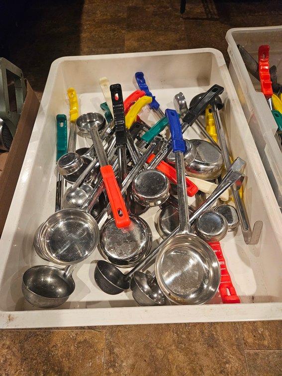 Assorted Kitchen Utensils