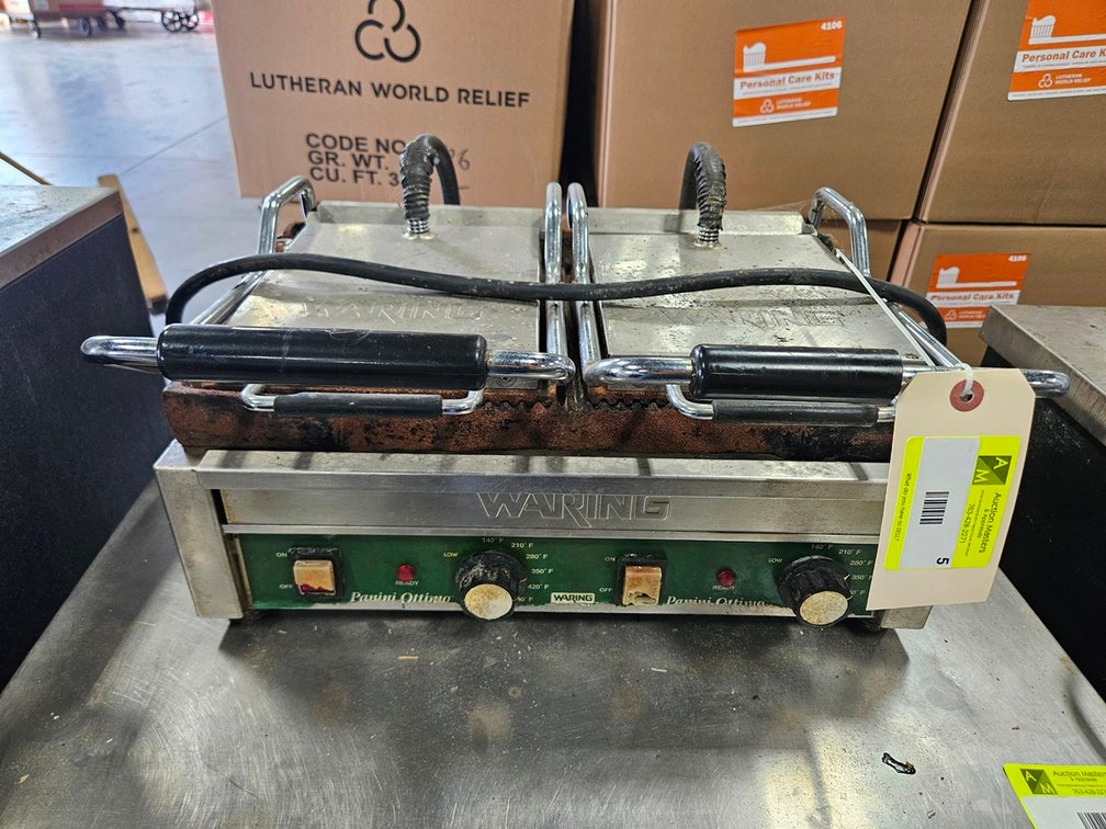 Waring Panini Ottimo Press/Grill, Model WPG300, 240V, 1 PH
