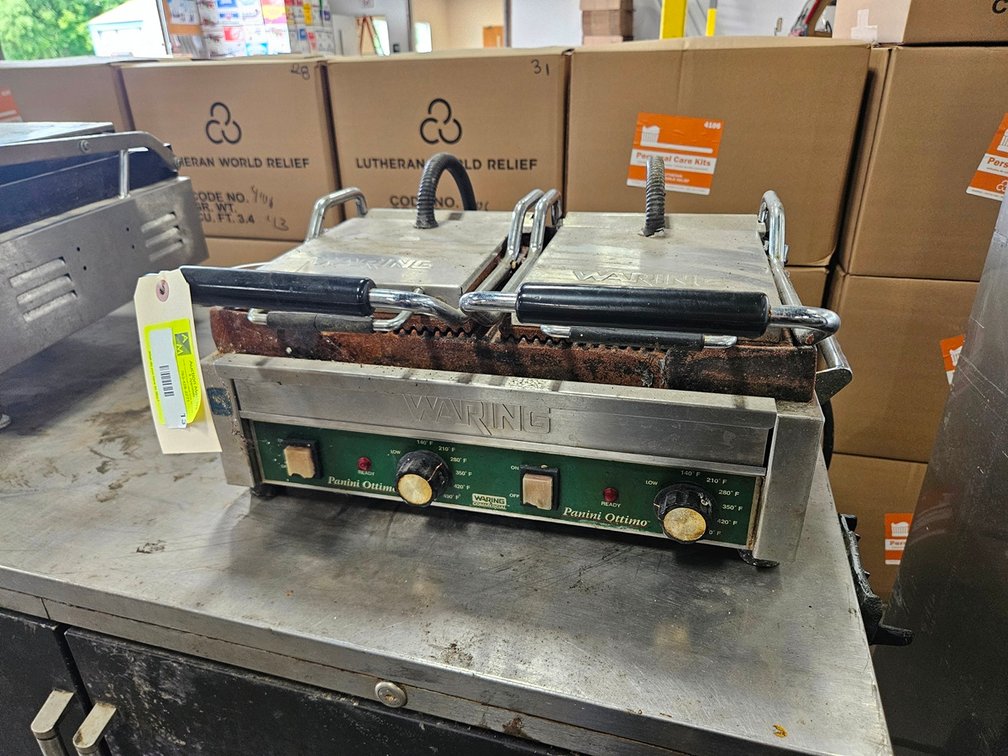 Waring Panini Ottimo Press/Grill, Model WPG300, 240V, 1 PH