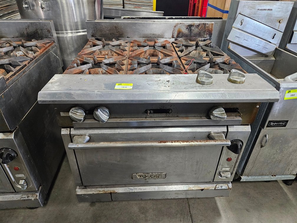 Vulcan 6 Burner/Oven on Wheels, Gas, 36"x36"x36"