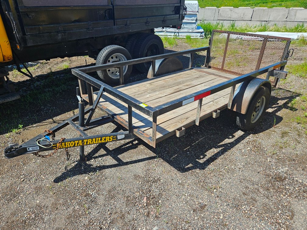 Dakota-Trailers Single Axle Utility Trailer
