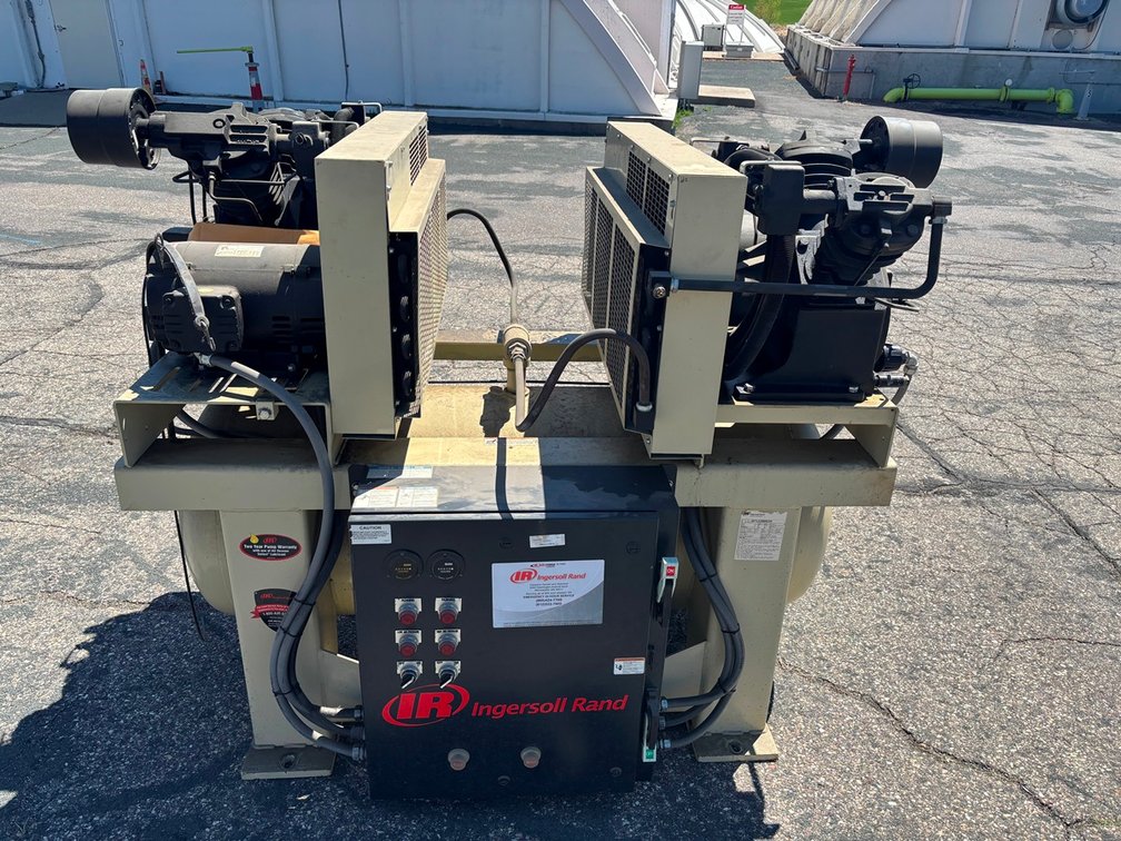 Ingersoll Rand Duplex 25455 Compressor with Ingersoll Rand DS25 Air Dryer, 175 PSI Max, 120 Gallon Tank, 70CFM @ 90 PSI/71.6 @ 40 PSI