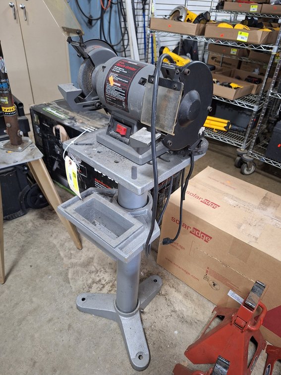 Sears Craftsman 5" Bench Grinder, 1/5 HP, 1/2" Arbor, 120V