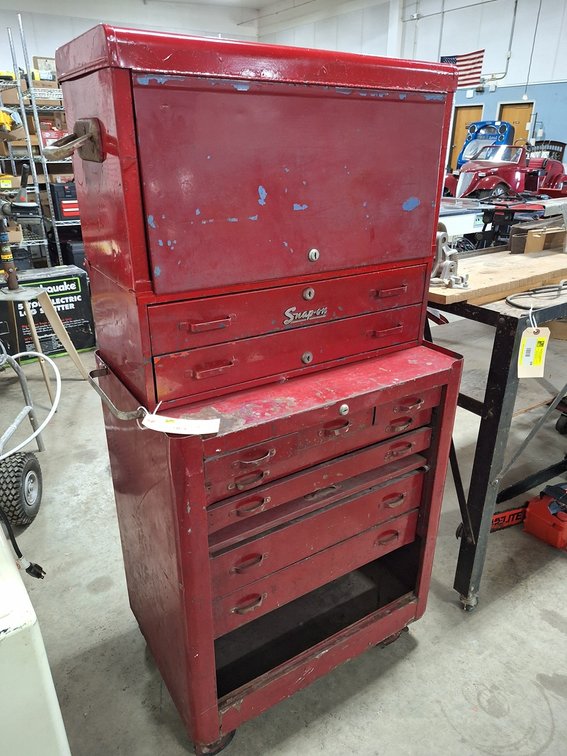 Snap-On 9 Drawer Tool Box with Tools, 26"x18"x55"