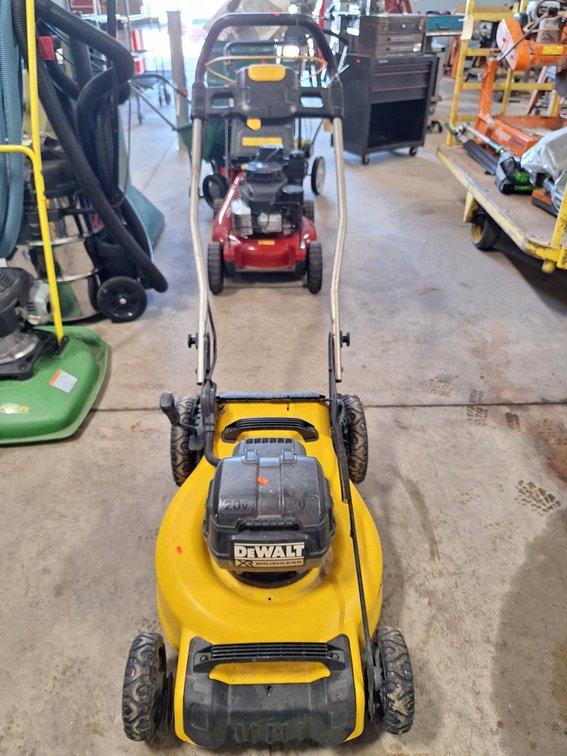 Dewalt Brushless 2 x 20V Lawn Mower