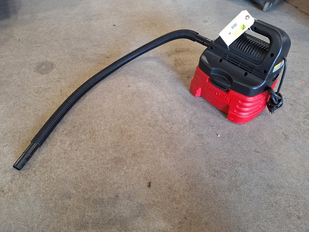 Craftsman 2 Gallon Wet/Dry Vacuum, Model 113.177110, 120V