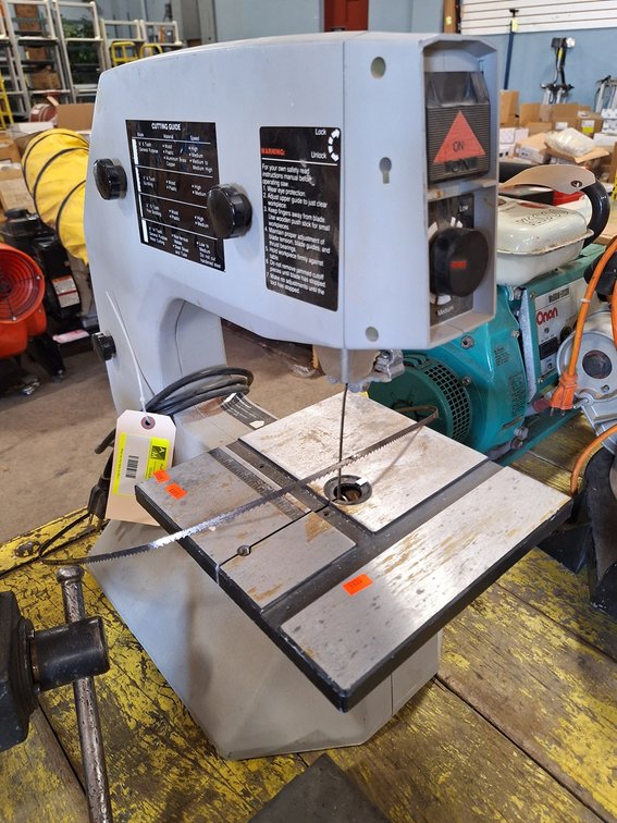 Shopcraft 10" Bandsaw, Model T6760 20P, 120V