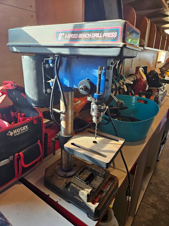 Duracraft 8" 5-Speed Drill Press, 1/4 HP, 1/2" Morse Chuck, 2" Spindle Stroke, Vise