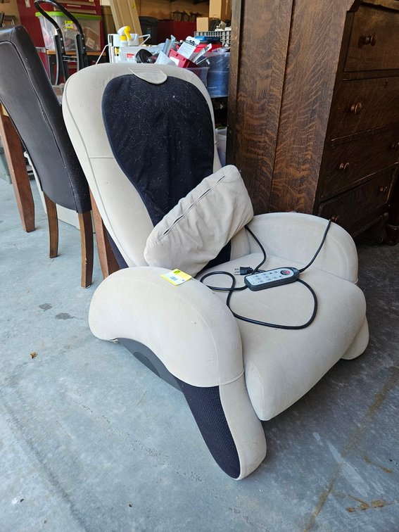 iJoy Massage Chair