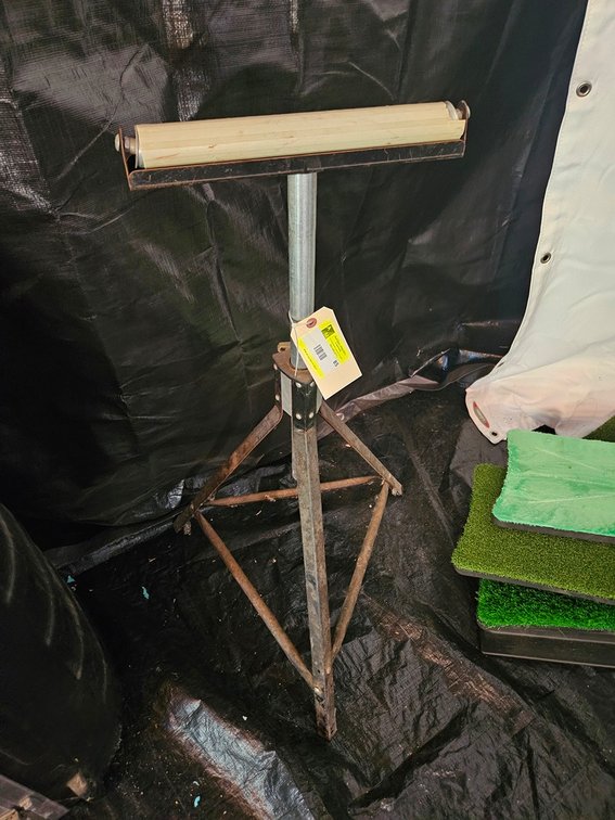 Roller Feed Stand