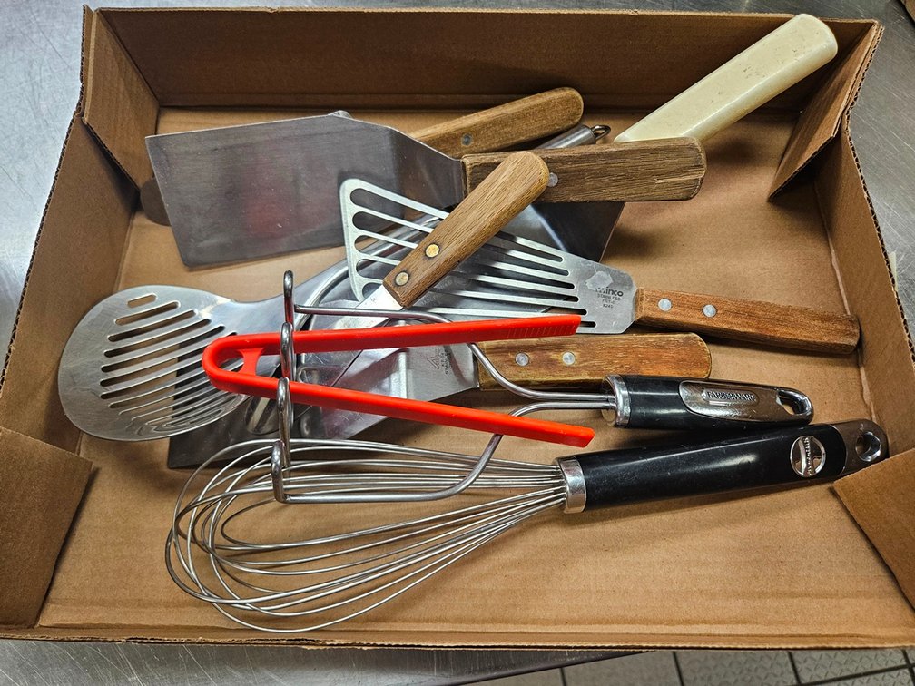 Assorted Kitchen Utensils