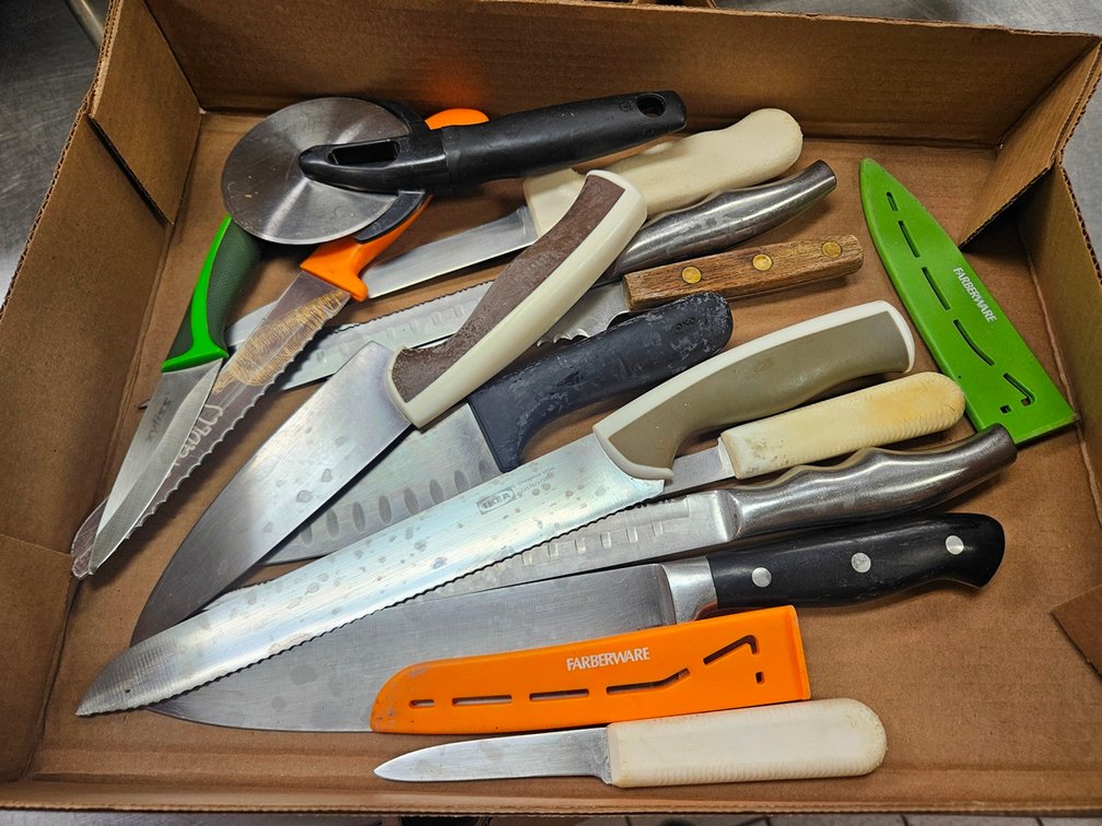 Assorted Kitchen Utensils
