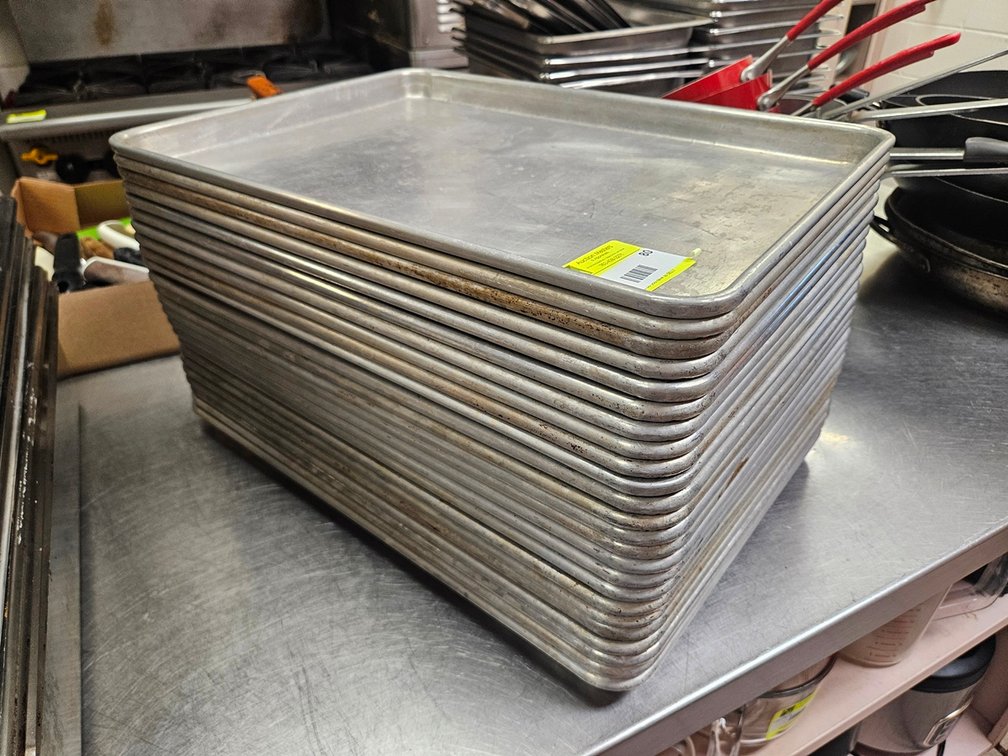 24 Aluminum Half Sheet Pans