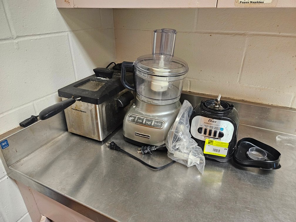 Kitchen Aid Food Processor, Oster Blender Base, Hamilton Beach Fryer