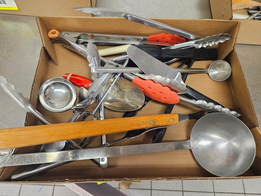 Assorted Kitchen Utensils