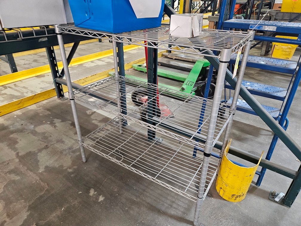 Metal 3 Tier Shelf, 36"x18"x36"
